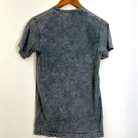 Buc-ees - Gray Tye Dyed Legendary Race Car Graphic Short Sleeve T Size Small - Picture 9 of 9